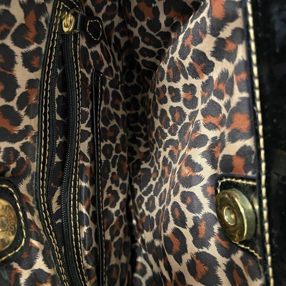 Maxx New York black patent quilted purse w gold chains on handles cheetah lining - Picture 9 of 9